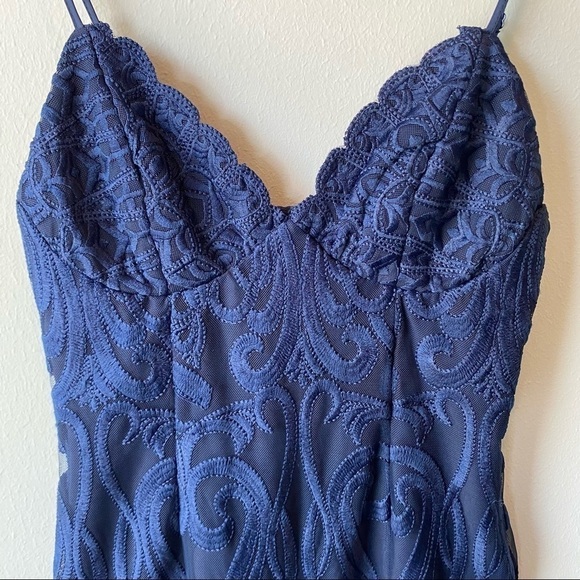 Bardot Gia Lace Dress Navy 4 - Picture 3 of 10